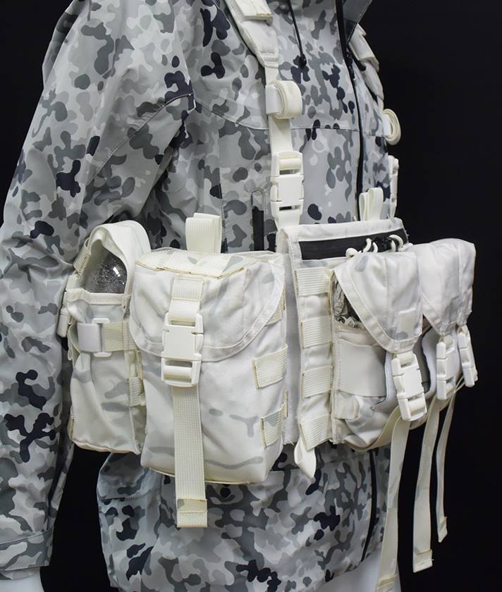 Cold Weather Combat Chest rig -CWCC- (銃剣対応) - みらい装備工房